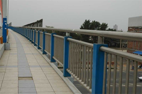 红河不锈钢复合管护栏